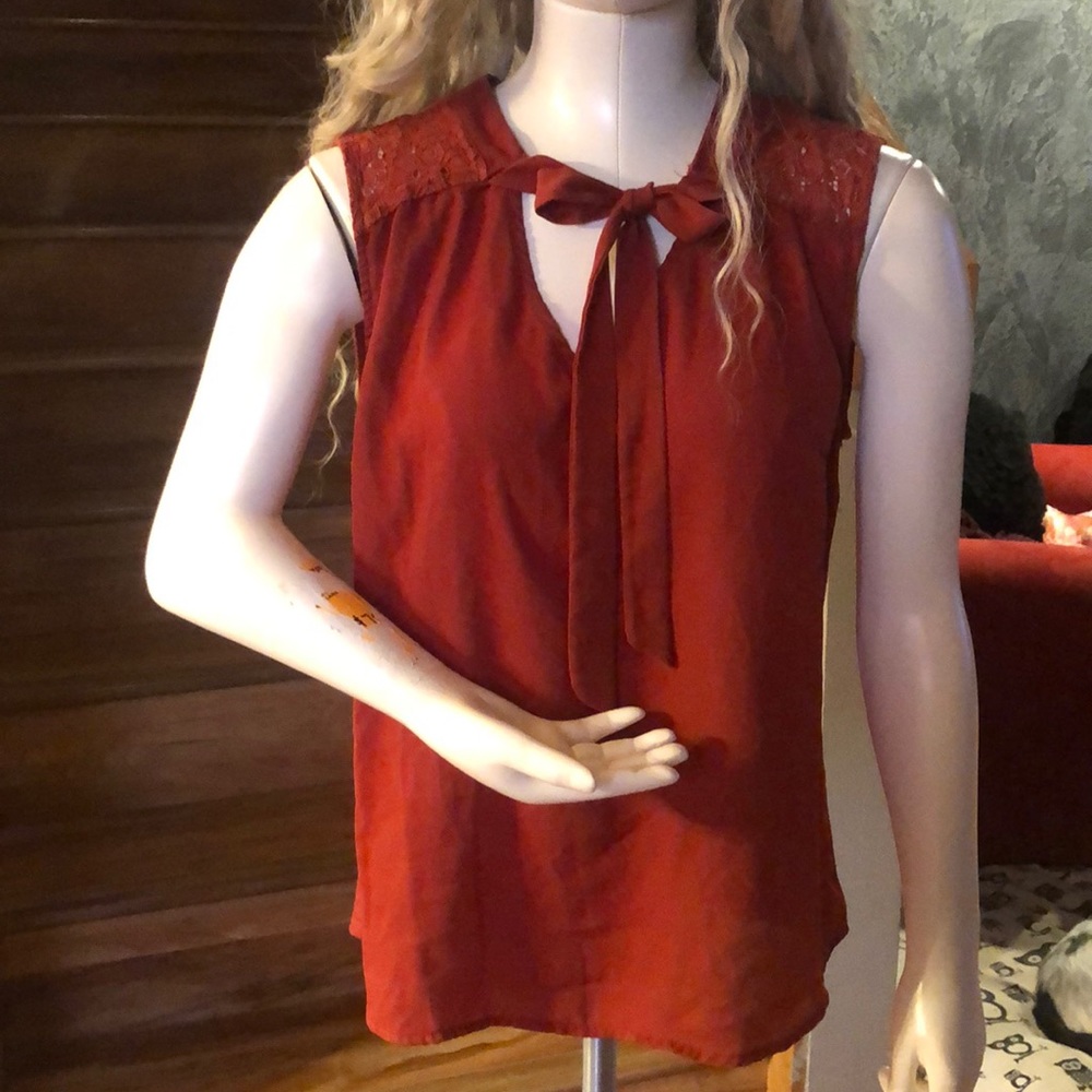 Elegant top